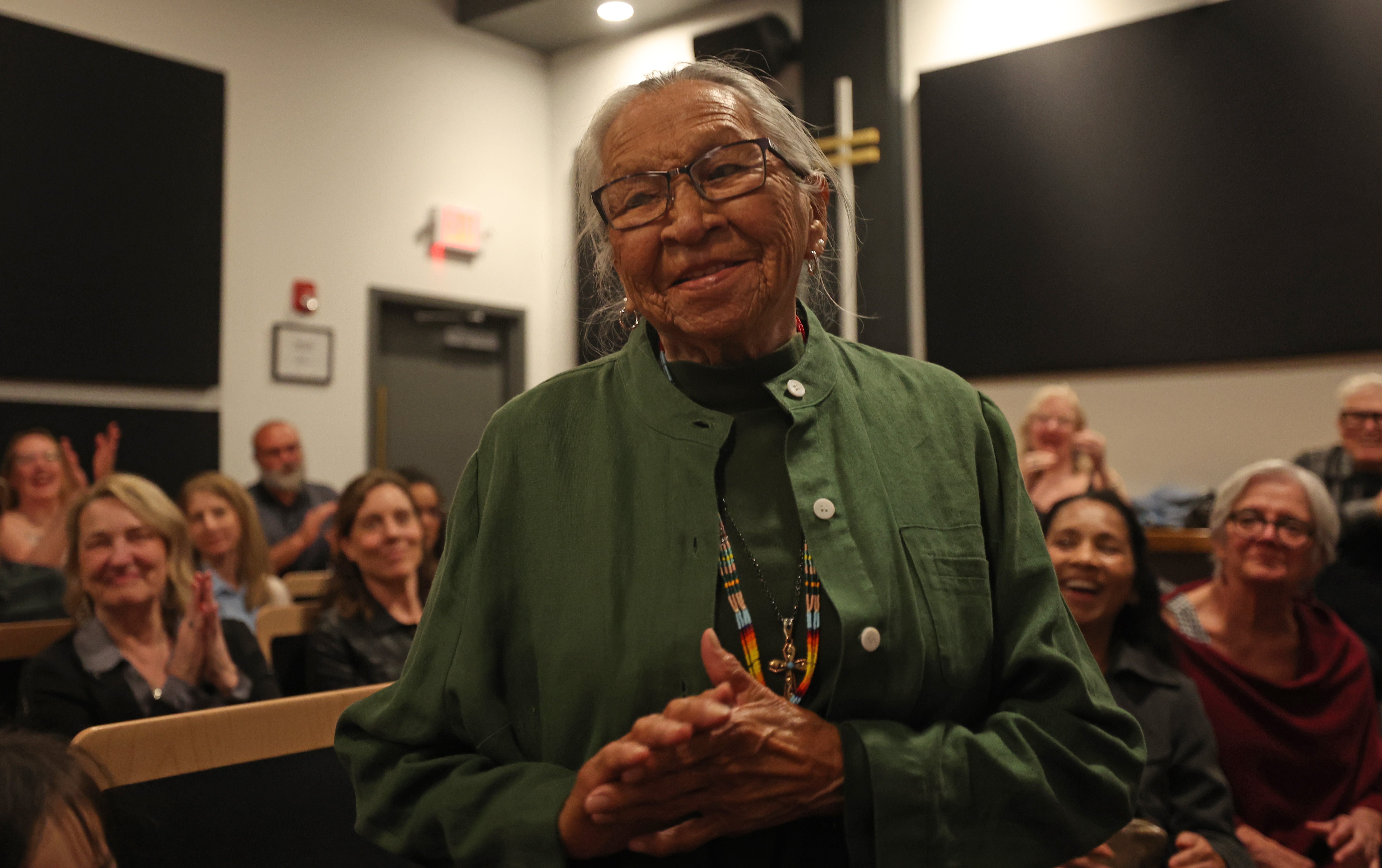 The Matriarch’s Chuckle: How Margo Real Bird Turned Trauma into a Garden of Hope