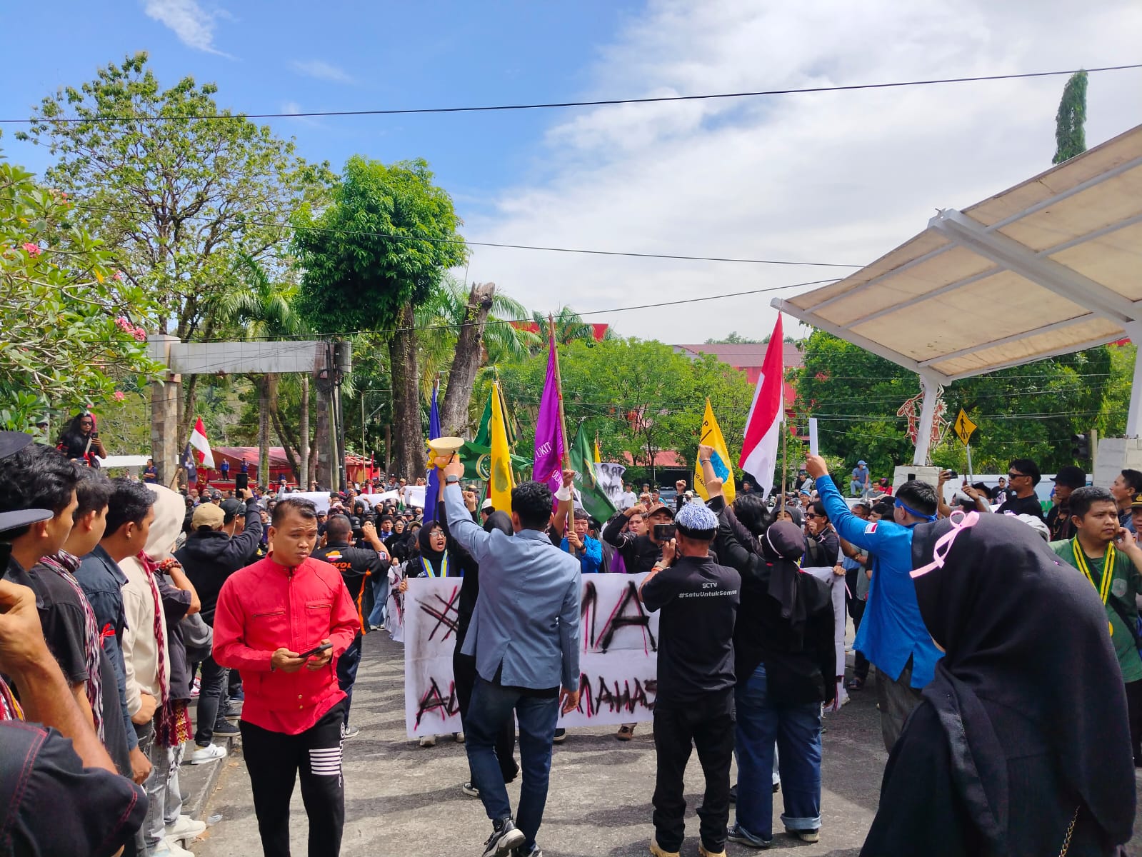 Siow Media Siber, Carita Sulut