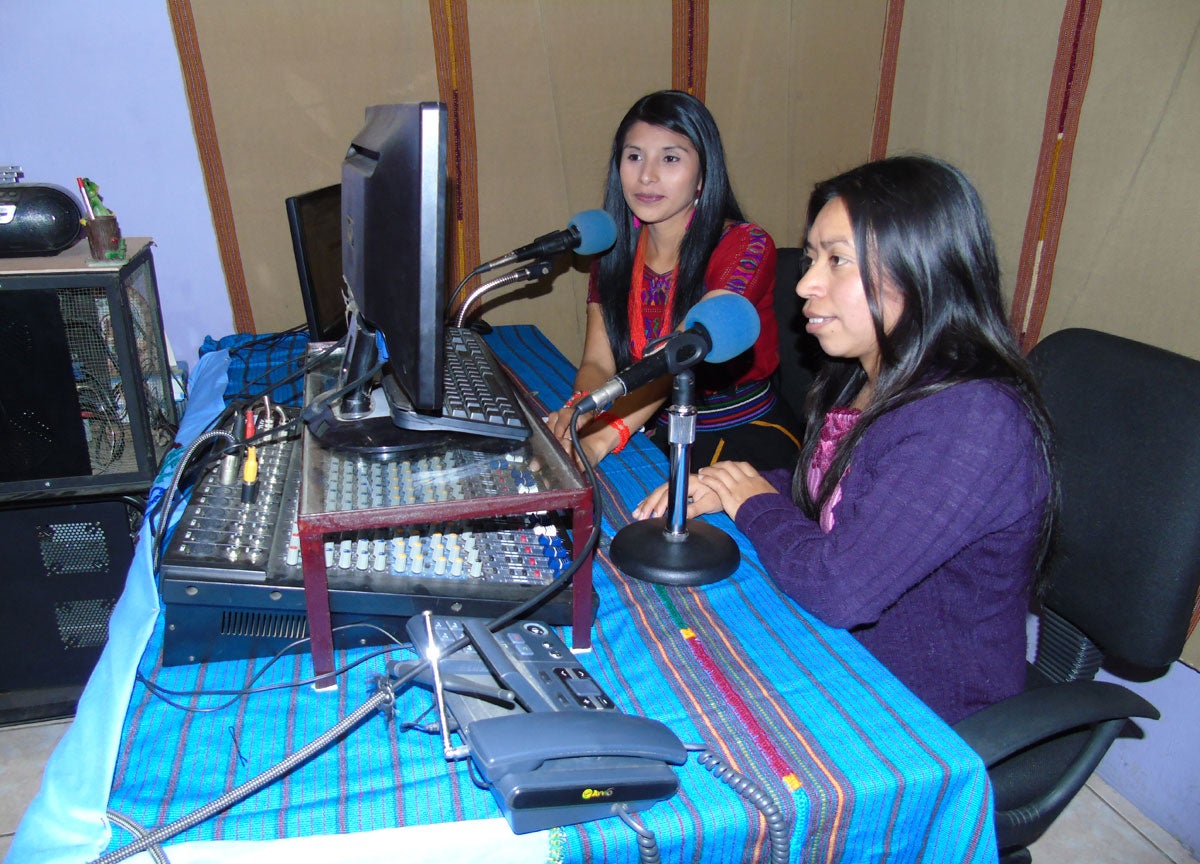 Indigenous-Women-journalists-at-Radio-Ixchel-culturalsurvival